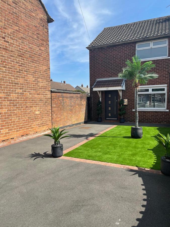 Ferienwohnung Palm House Widnes Exterior foto